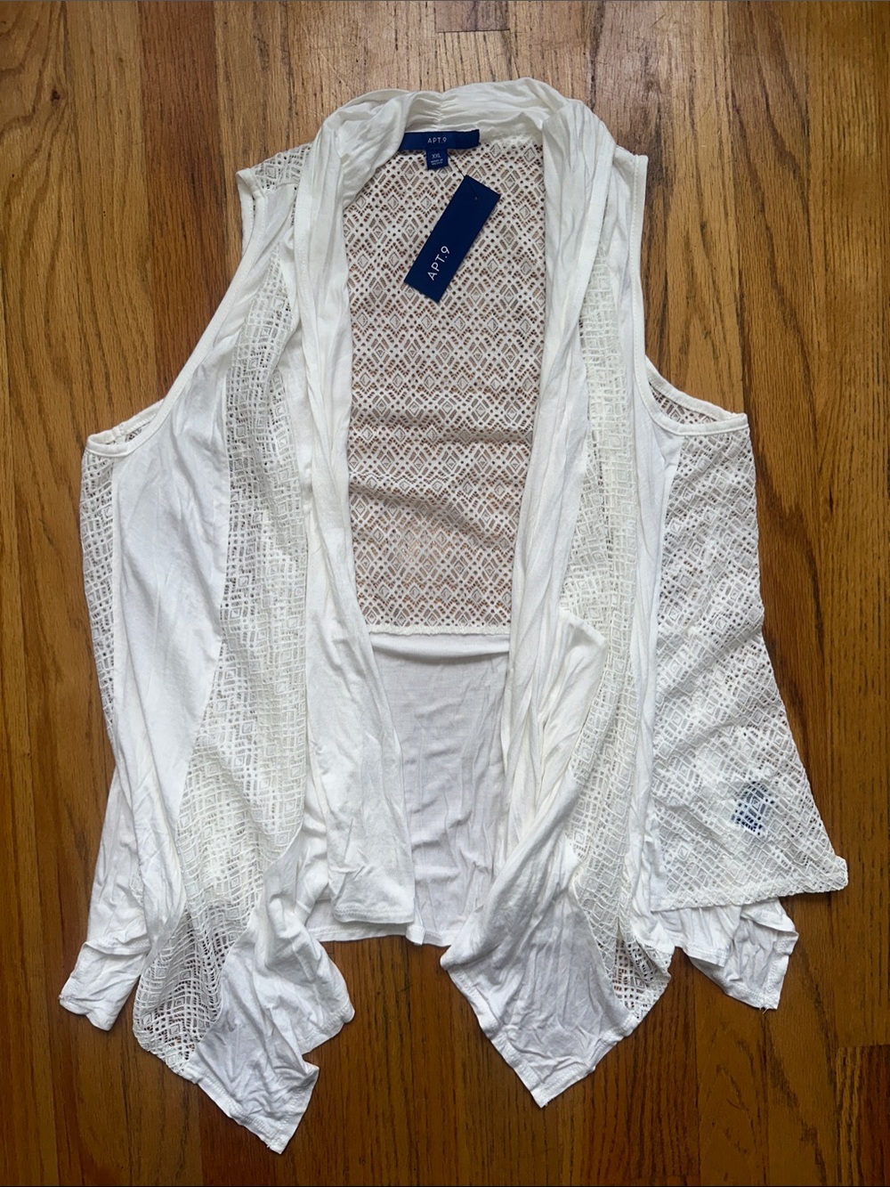 Apt. 9 White Open-Front Sleeveless Crochet Cardigan